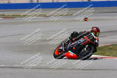 media/Apr-23-2022-Fastrack Riders (Sat) [[cb2d6ae73d]]/LEVEL 4/1PM TURN 6 OUTSIDE/